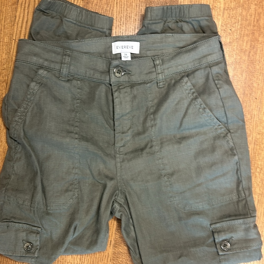 Evereve size 28 women’s cargo pants